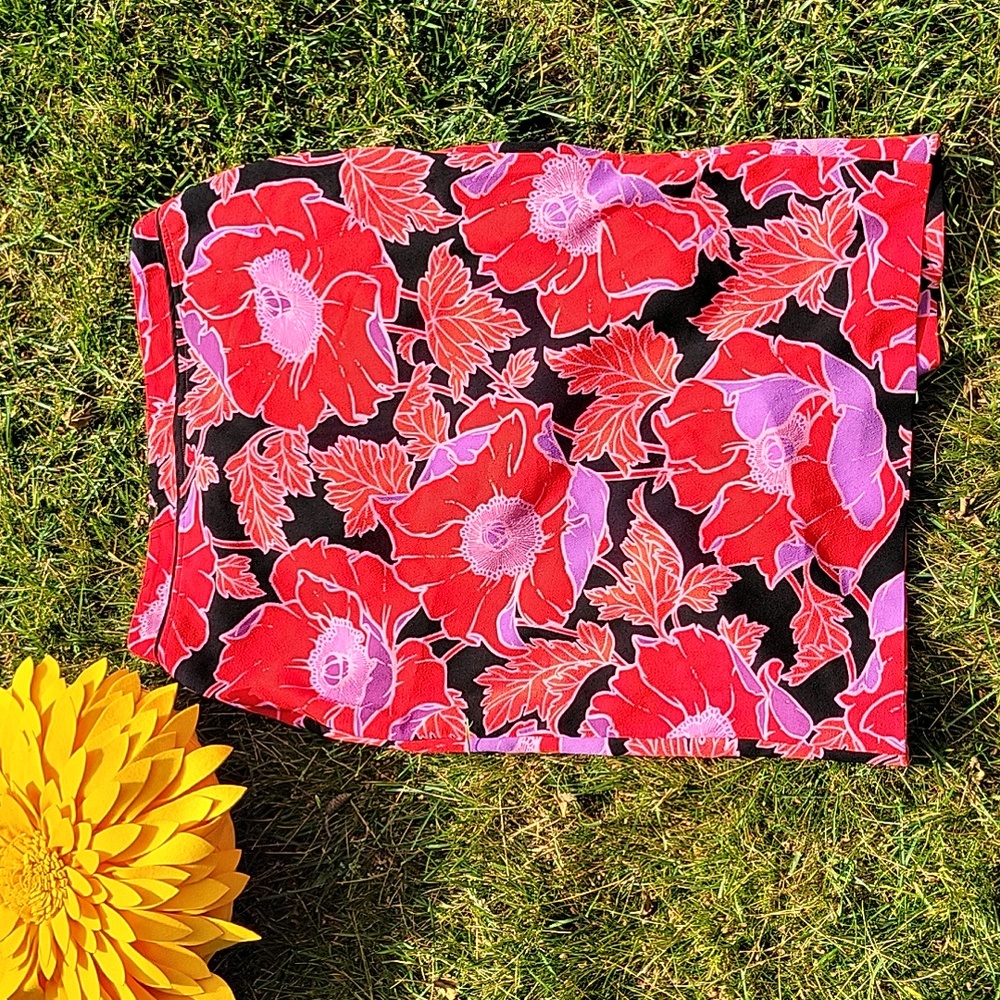 WhoWhatWear floral skirt sz 10